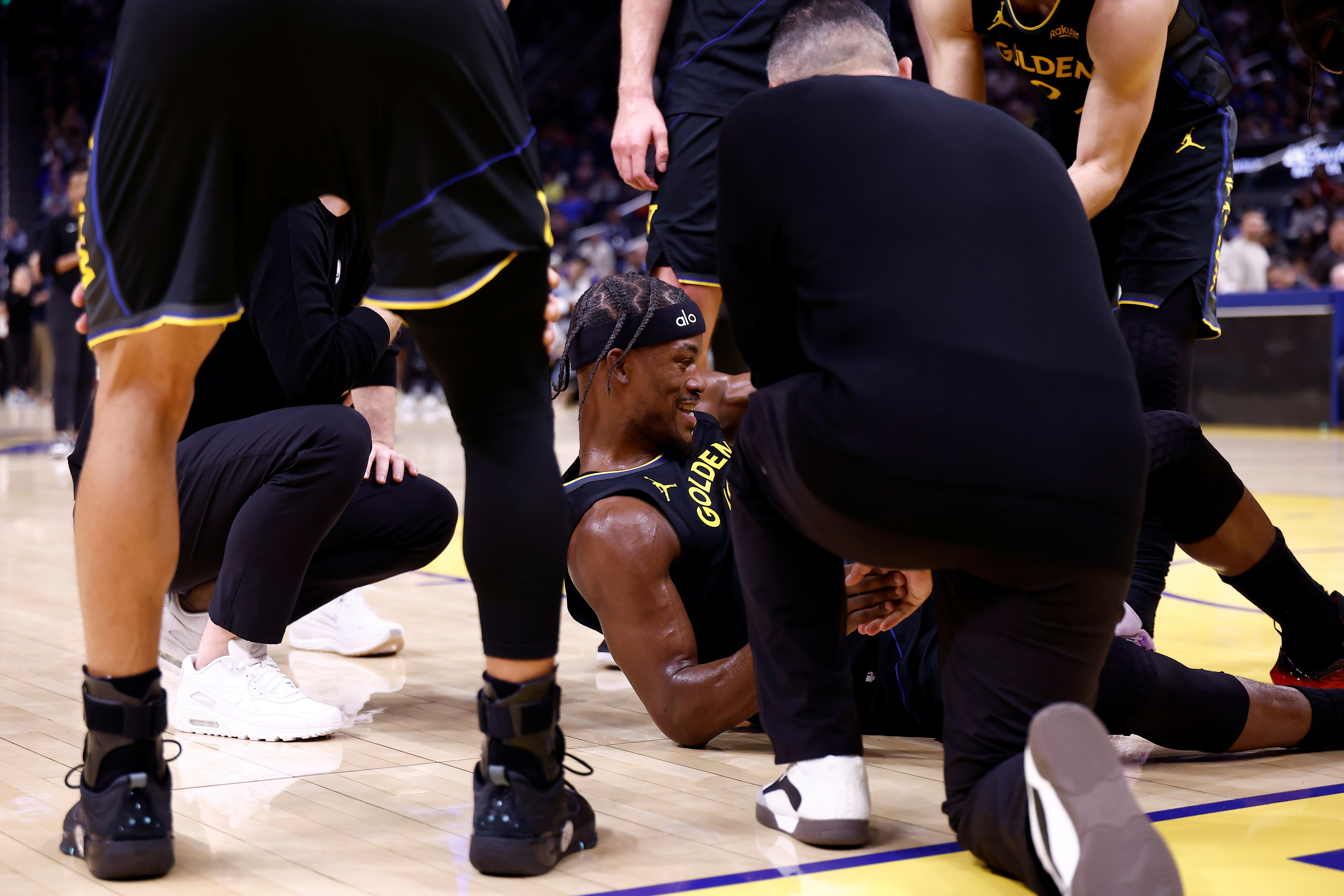 趣体育APP-孙悦谈巴特勒赛季报销:黑人骨密度比黄种人大 他定能康复归来