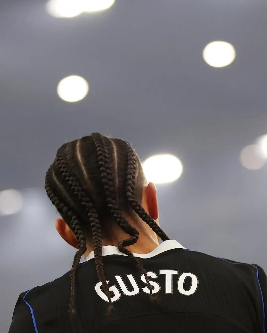 趣体育-贡献助攻，古斯托赛后社媒：这就是我们想要的夜晚 😌