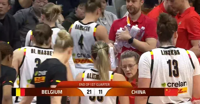 趣体育官网-女篮世预赛：张曼曼3分，中国女篮首节11-21落后比利时女篮