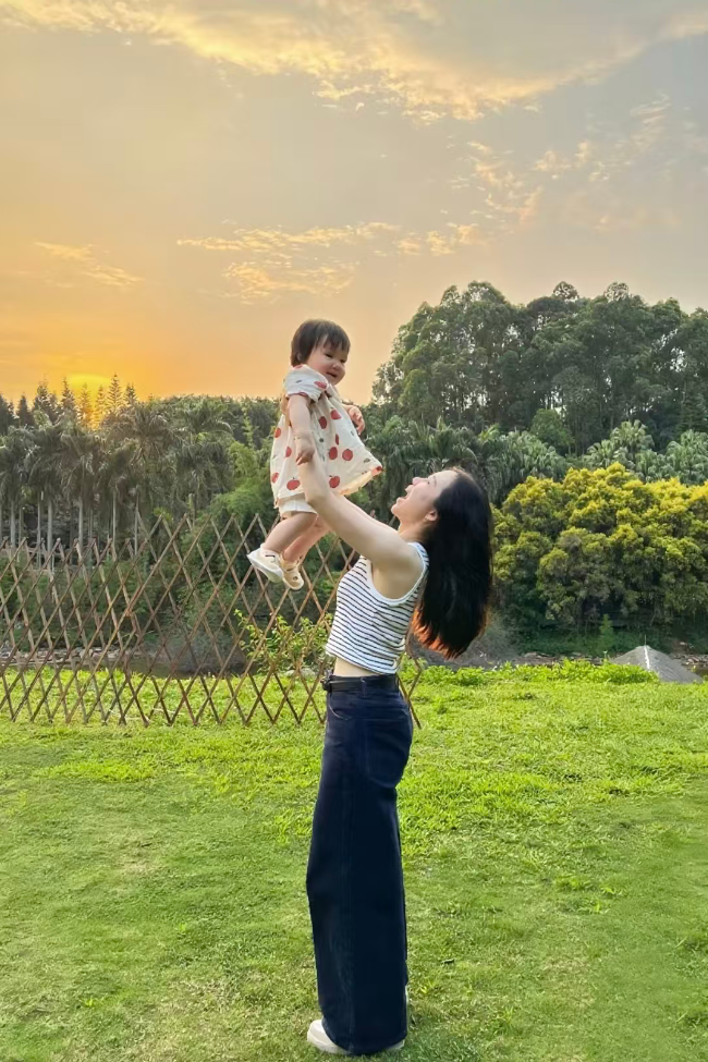 趣体育APP-“见过最廉价的兜底”，一份山姆烧鸡，让低认知母子沦为全网笑柄